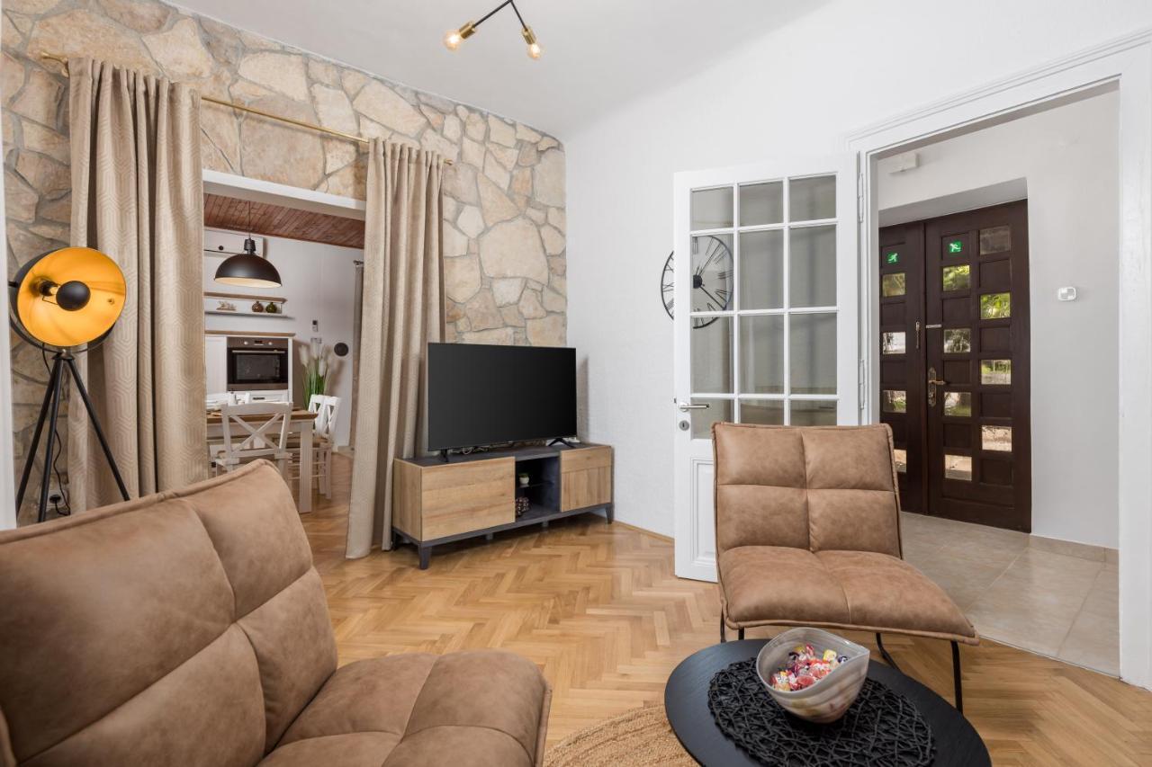 Apartment Carmen Матульи Экстерьер фото